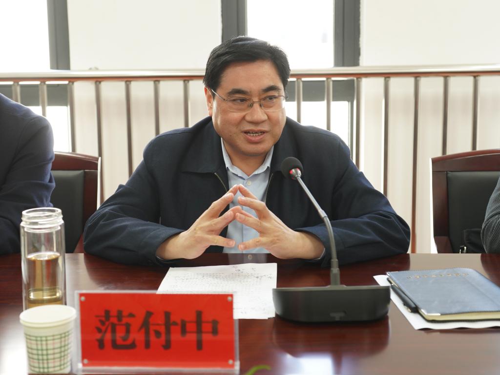 三门峡市常务副市长范付中调研新校区建设